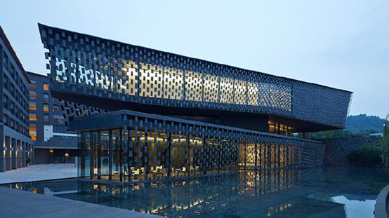 如何打造一個(gè)經(jīng)典的美術(shù)館網(wǎng)站？